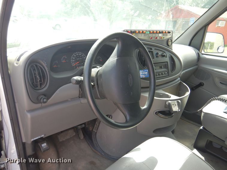 image for item DN0401 1998 Ford E250  ambulance