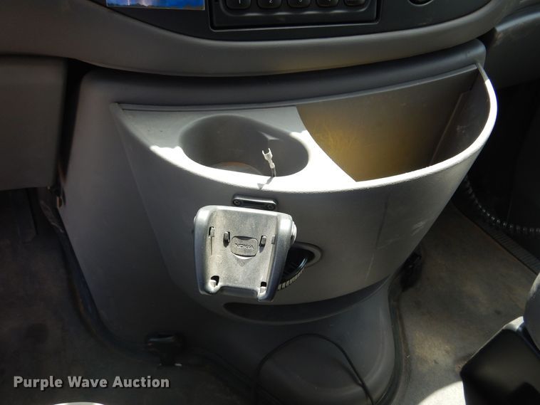 image for item DN0401 1998 Ford E250  ambulance