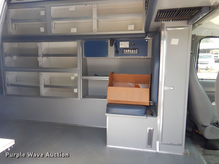 image for item DN0401 1998 Ford E250  ambulance