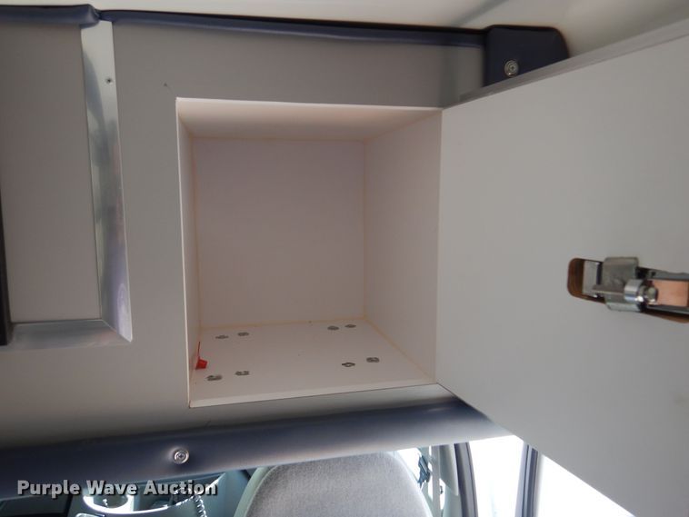 image for item DN0401 1998 Ford E250  ambulance