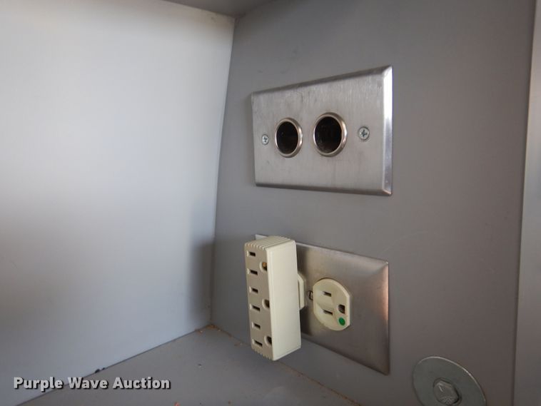 image for item DN0401 1998 Ford E250  ambulance