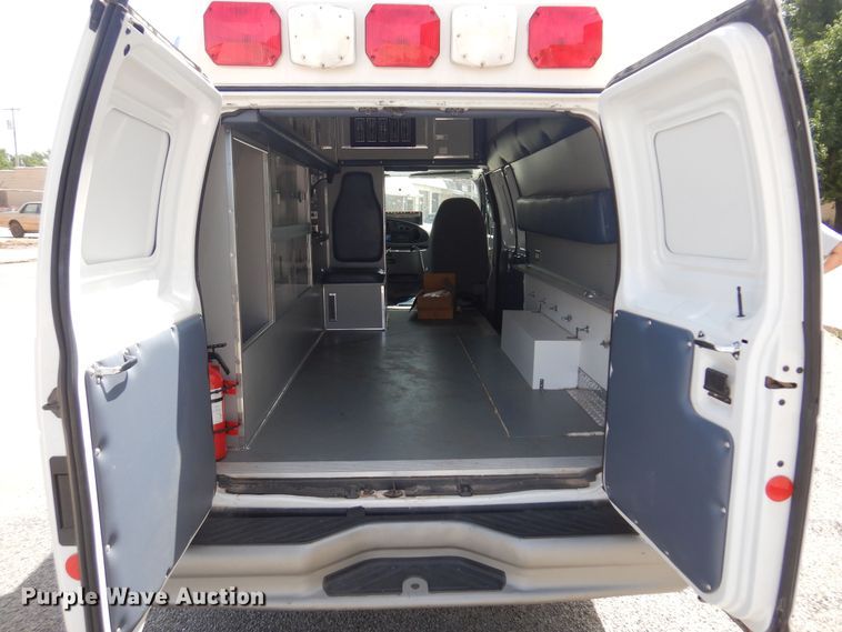 image for item DN0401 1998 Ford E250  ambulance