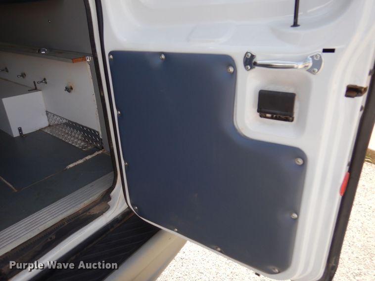 image for item DN0401 1998 Ford E250  ambulance