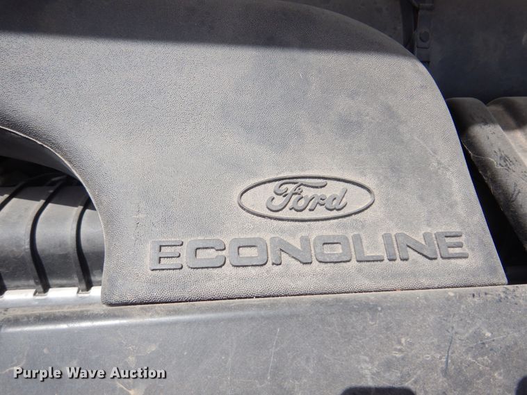 image for item DN0401 1998 Ford E250  ambulance