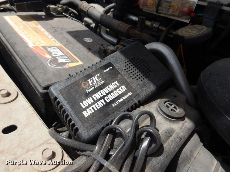 image for item DN0401 1998 Ford E250  ambulance