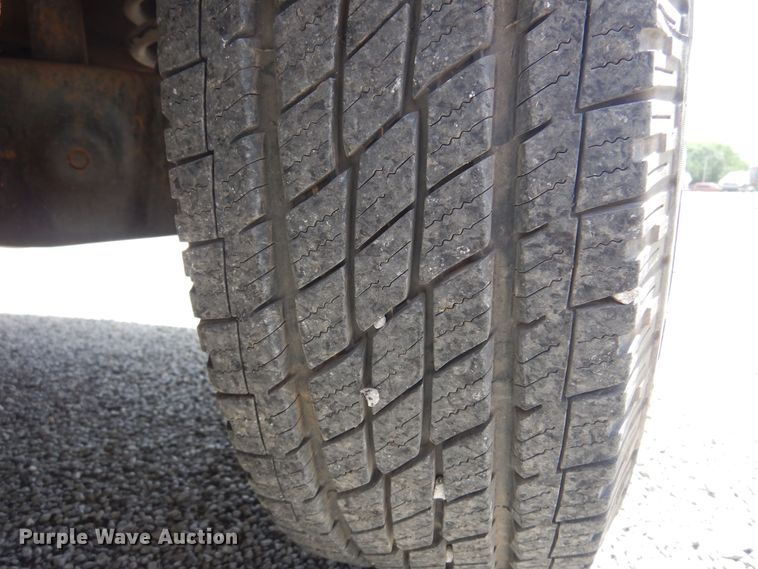 image for item DN0401 1998 Ford E250  ambulance