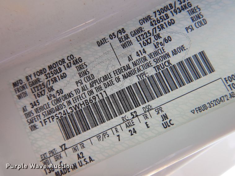 image for item DN0401 1998 Ford E250  ambulance