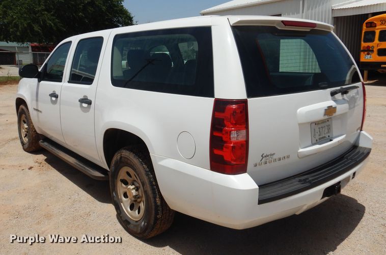 image for item DN0407 2011 Chevrolet Suburban  SUV