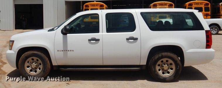 image for item DN0407 2011 Chevrolet Suburban  SUV