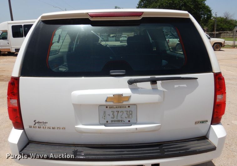 image for item DN0407 2011 Chevrolet Suburban  SUV