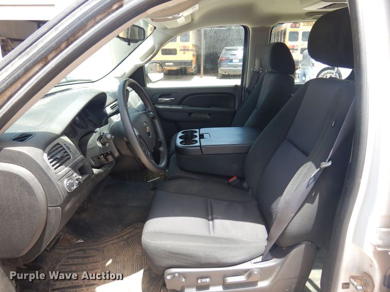 image for item DN0407 2011 Chevrolet Suburban  SUV