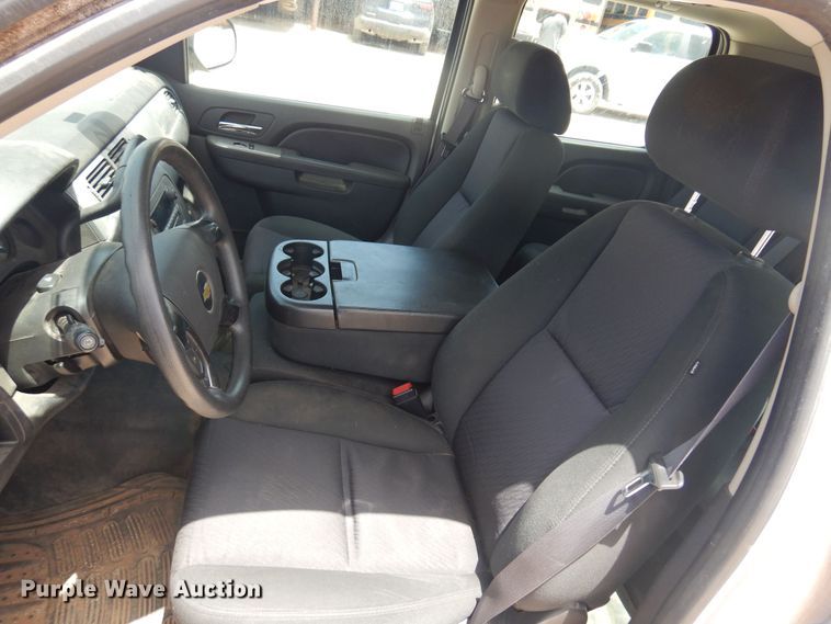 image for item DN0407 2011 Chevrolet Suburban  SUV