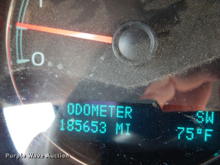 image for item DN0407 2011 Chevrolet Suburban  SUV