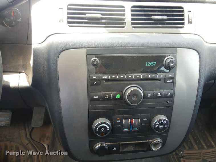 image for item DN0407 2011 Chevrolet Suburban  SUV