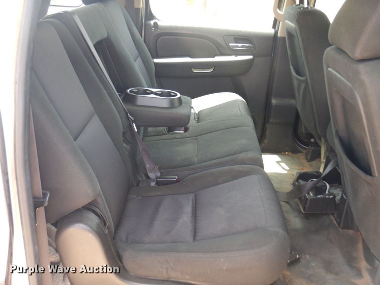image for item DN0407 2011 Chevrolet Suburban  SUV