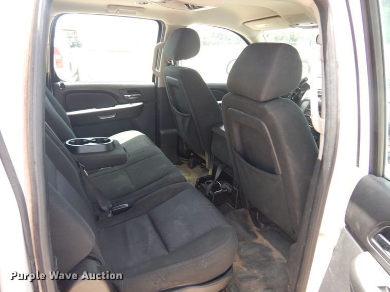 image for item DN0407 2011 Chevrolet Suburban  SUV