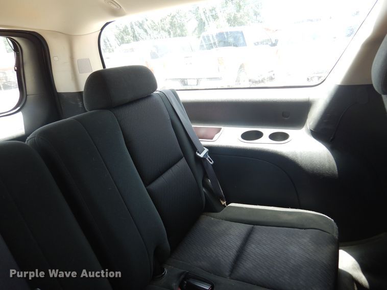 image for item DN0407 2011 Chevrolet Suburban  SUV