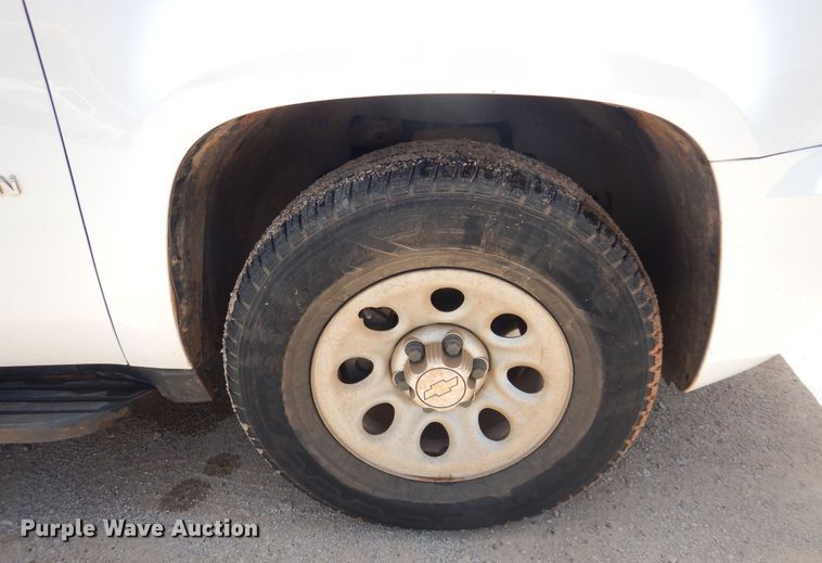 image for item DN0407 2011 Chevrolet Suburban  SUV