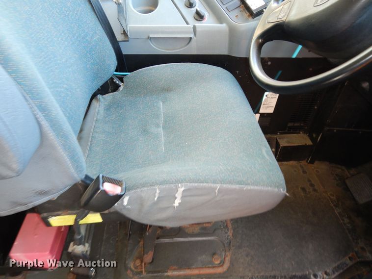 image for item DN1571 2008 International CE300  school bus