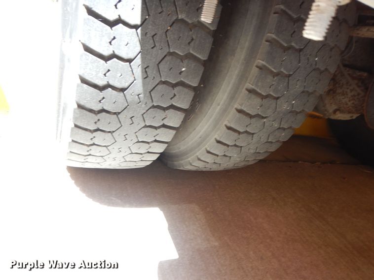 image for item DN1571 2008 International CE300  school bus