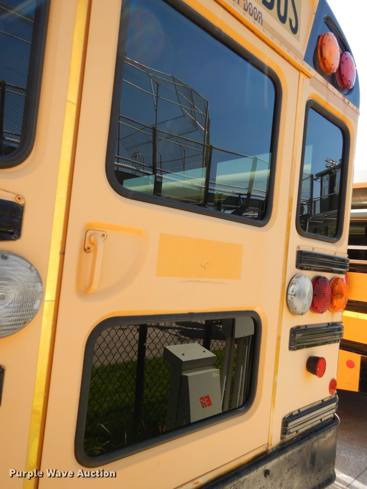 image for item DN1571 2008 International CE300  school bus
