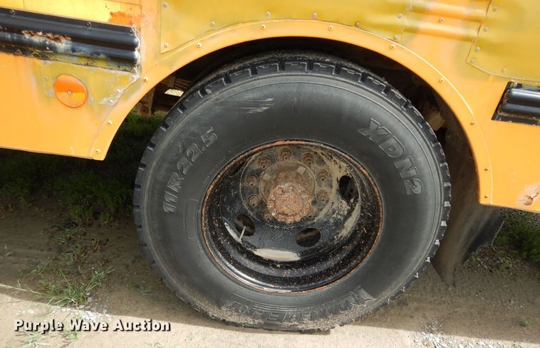 image for item DN1614 2004 Thomas  school bus