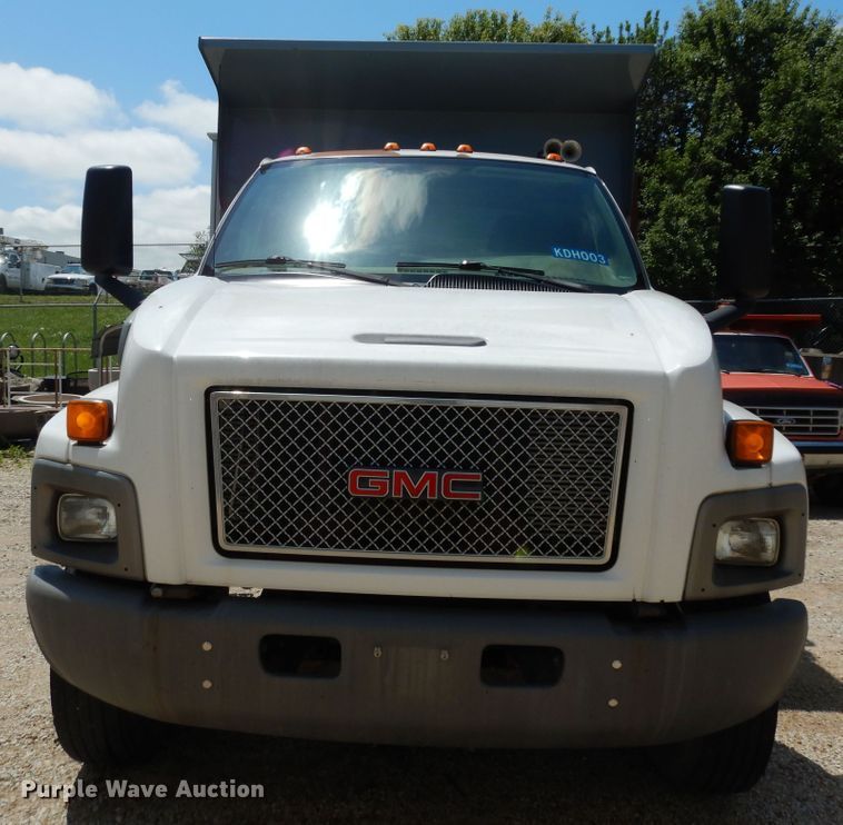image for item DN1615 2007 GMC C7500  dump truck
