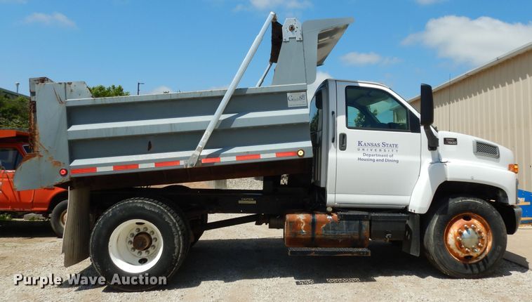 image for item DN1615 2007 GMC C7500  dump truck