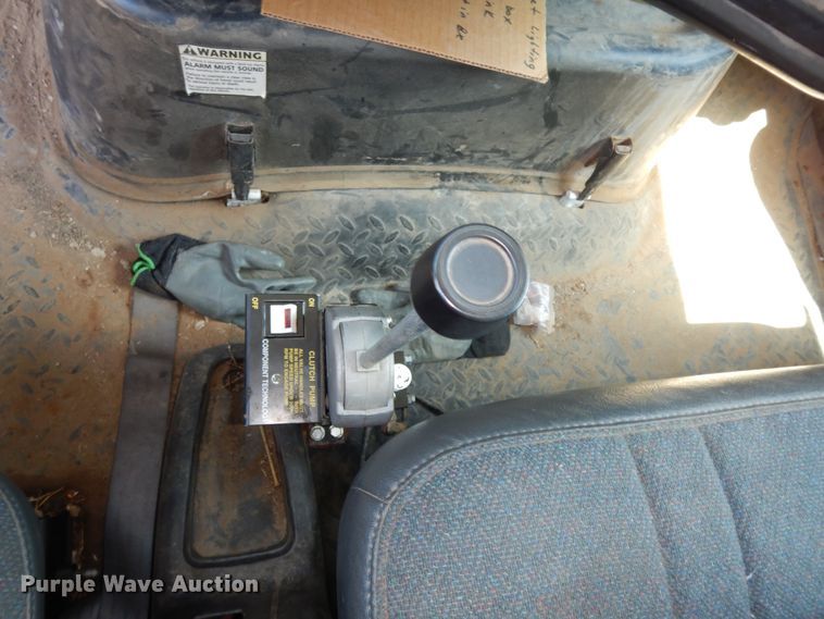 image for item DN1615 2007 GMC C7500  dump truck