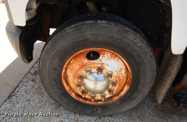 image for item DN1615 2007 GMC C7500  dump truck