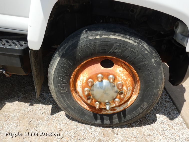 image for item DN1615 2007 GMC C7500  dump truck