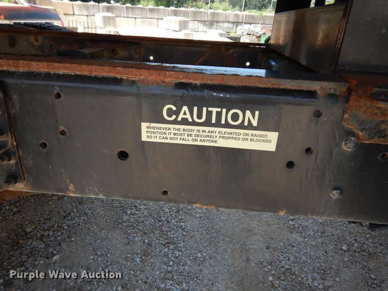 image for item DN1615 2007 GMC C7500  dump truck