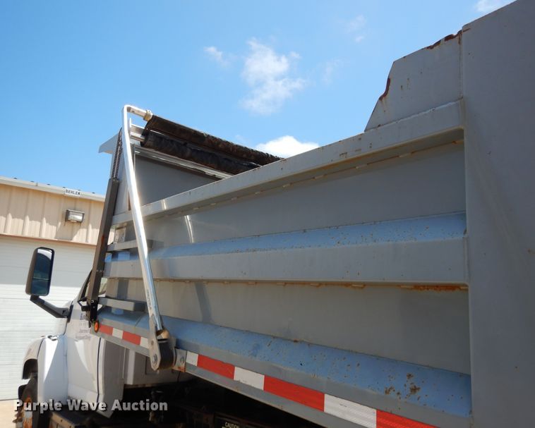 image for item DN1615 2007 GMC C7500  dump truck