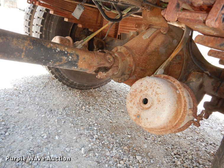 image for item DN1615 2007 GMC C7500  dump truck