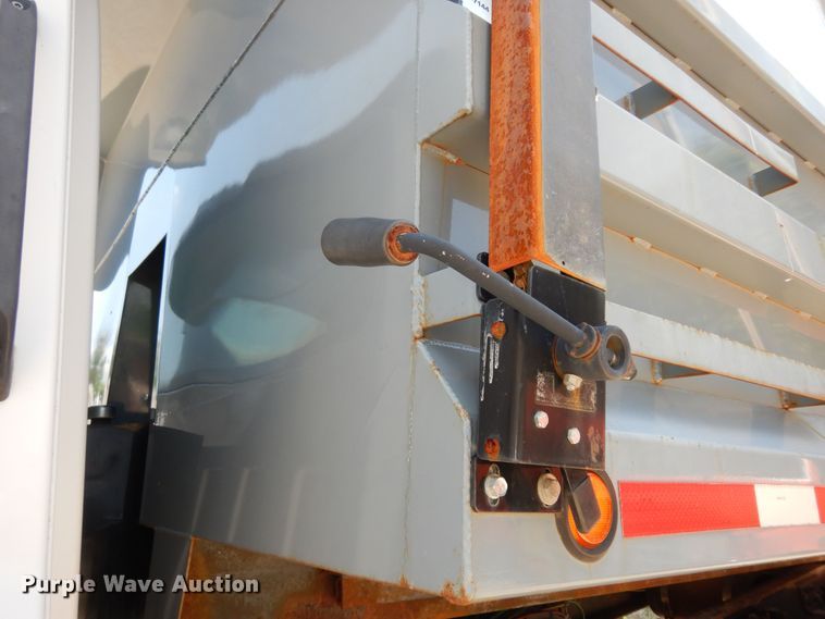 image for item DN1615 2007 GMC C7500  dump truck