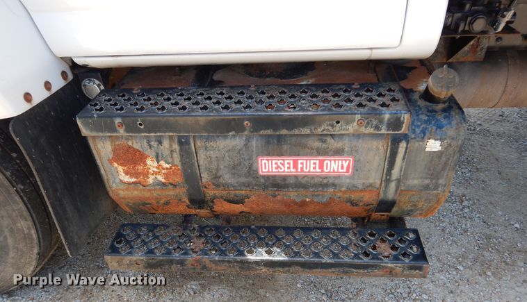 image for item DN1615 2007 GMC C7500  dump truck