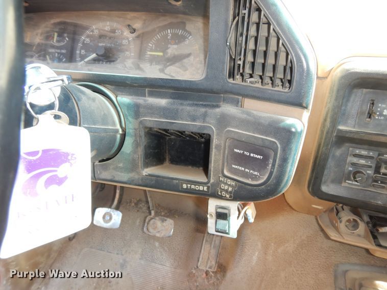 image for item DN1616 1991 Ford F450 Super Duty  dump truck