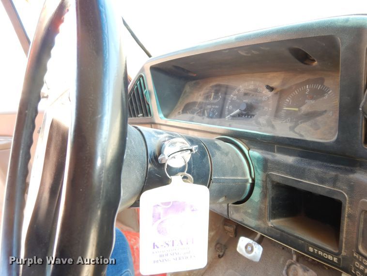 image for item DN1616 1991 Ford F450 Super Duty  dump truck