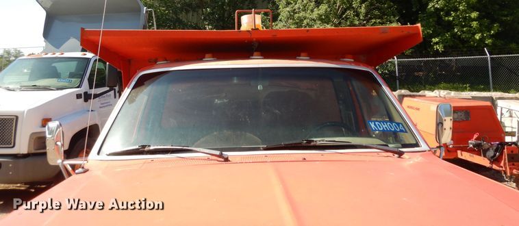 image for item DN1616 1991 Ford F450 Super Duty  dump truck