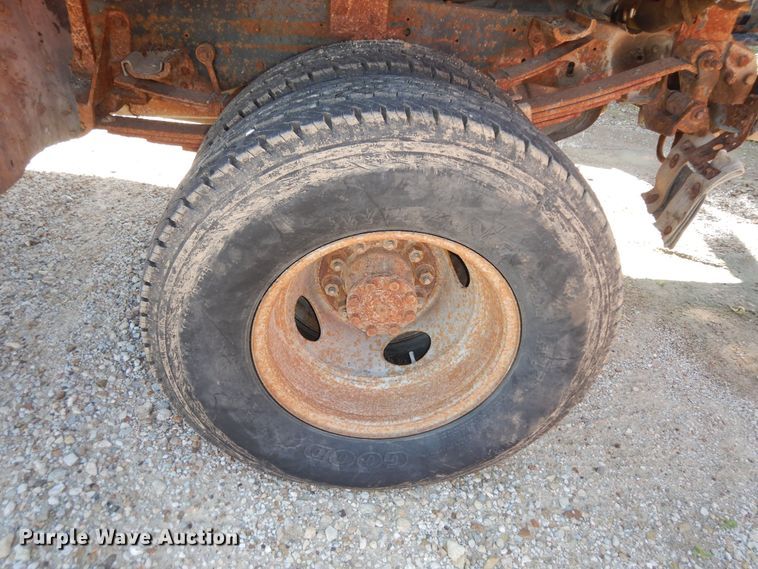 image for item DN1616 1991 Ford F450 Super Duty  dump truck