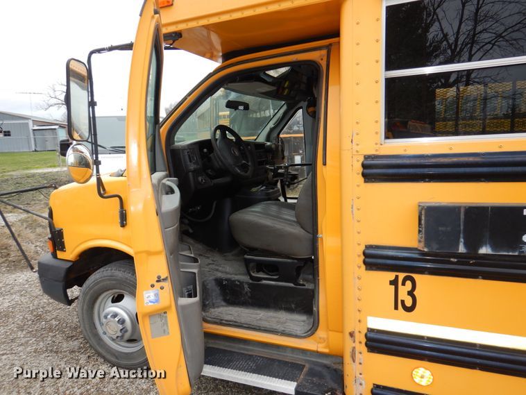 image for item DN7329 2008 Chevrolet Express 3500  school bus