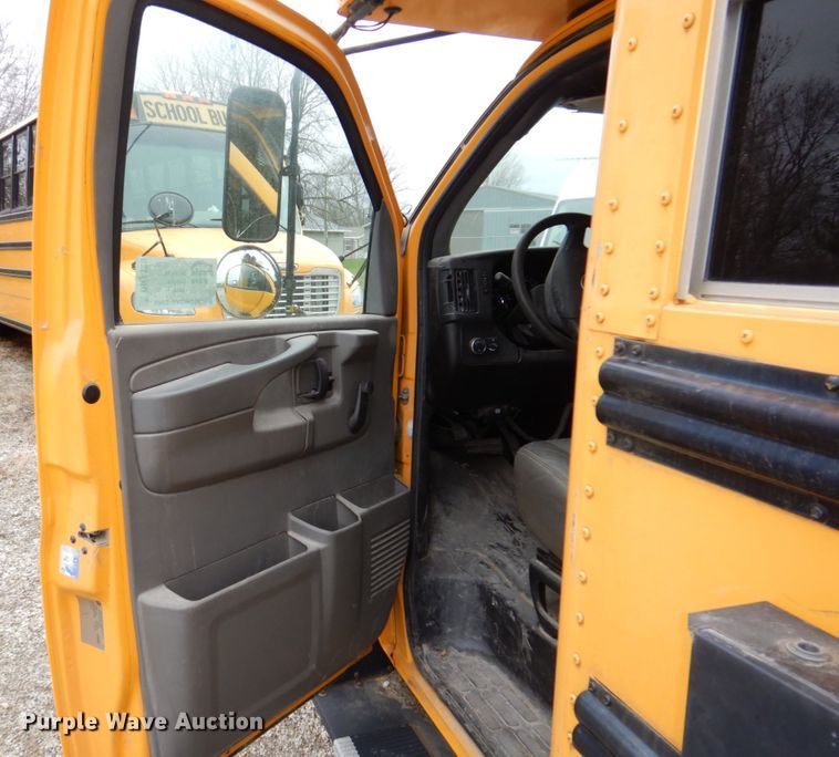 image for item DN7329 2008 Chevrolet Express 3500  school bus