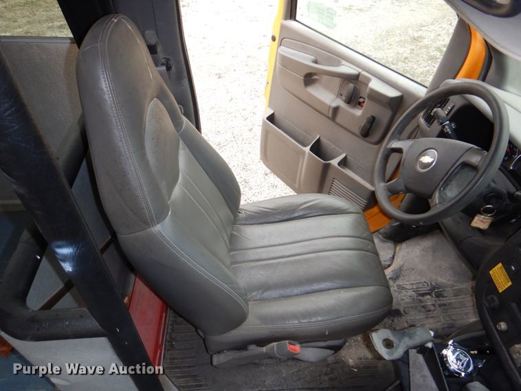 image for item DN7329 2008 Chevrolet Express 3500  school bus