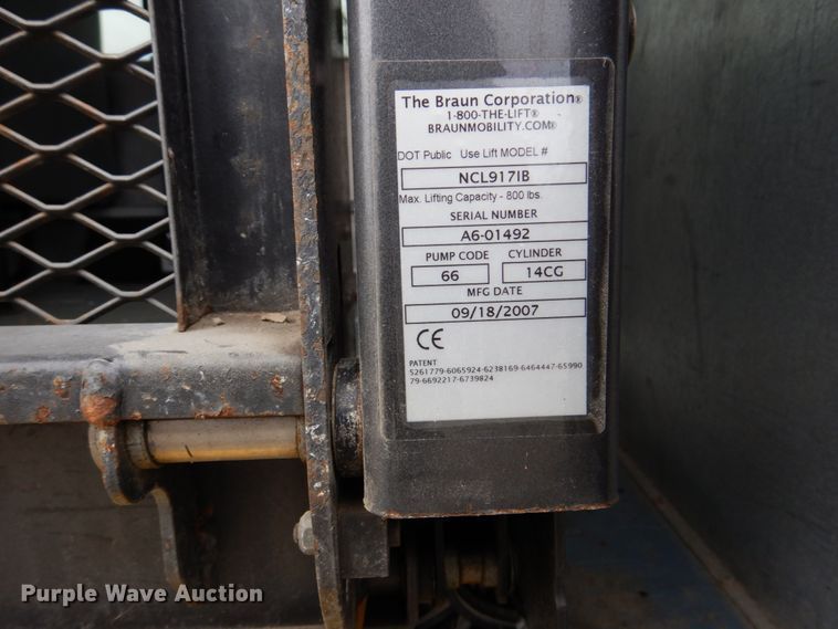 image for item DN7329 2008 Chevrolet Express 3500  school bus