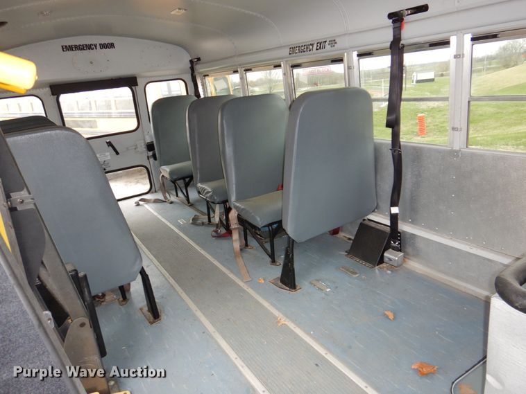 image for item DN7329 2008 Chevrolet Express 3500  school bus