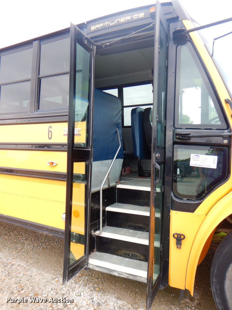 image for item DP4227 2009 Freightliner C2 Thomas Built  school bus