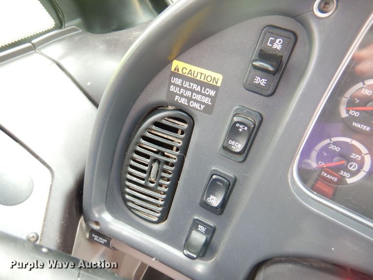 image for item DP4227 2009 Freightliner C2 Thomas Built  school bus