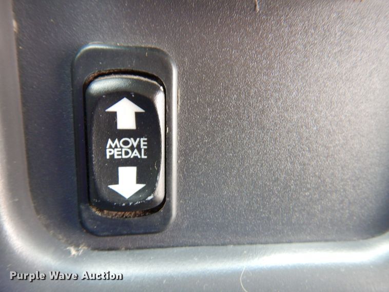 image for item DP4227 2009 Freightliner C2 Thomas Built  school bus