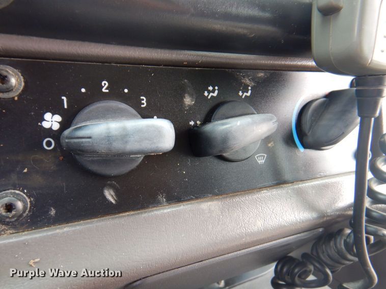 image for item DP4227 2009 Freightliner C2 Thomas Built  school bus