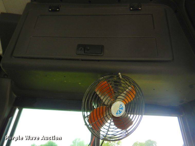 image for item DP4227 2009 Freightliner C2 Thomas Built  school bus